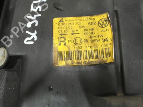 Right headlight VW TOURAN (1T1, 1T2) 2.0 TDI 16V | BP28394548C29