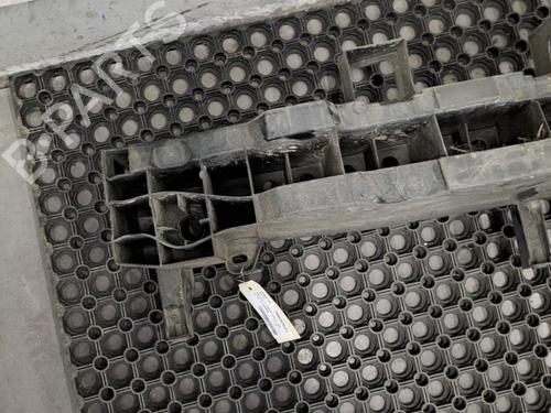 rear-bumper-reinforcement-renault-clio-iv-bh_-2012-2013-2014-2015-2016-2017-2018-2019-2020-2021-28396575 main image