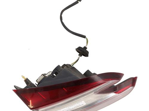 Venstre baglygte bagklap Venstre baglygte bagklap RENAULT MEGANE III Grandtour (KZ0/1) 1.5 dCi (KZ09, KZ0D, KZ1G, KZ29, KZ14, KZ1W, KZ10, KZ1F,... (110 hp) 33850072 33850072