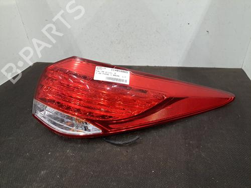 Used Right taillight HYUNDAI i40 I CW (VF) 1.7 CRDi (136 hp) 30443529