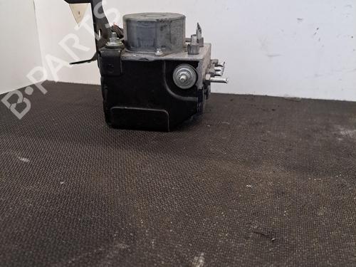 Used ABS pump ABS pump RENAULT CAPTUR I (J5_, H5_) 1.5 dCi 90 (J5N4, J5M5, J5MW, J5M6, J5AL, J5AJ) (90 hp) 28401202 28401202