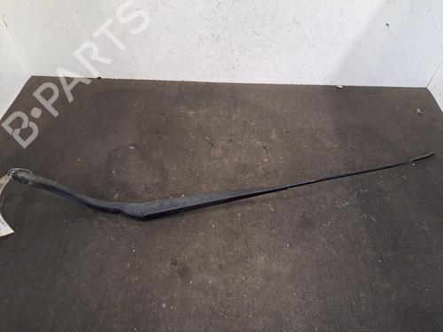 Used Front windshield wiper arm RENAULT TWINGO III (BCM_, BCA_) 0.9 TCe 90 (BCM9, BCM2) (90 hp) 30090658