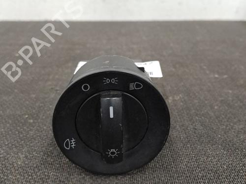 Used Headlight switch VW POLO IV (9N_, 9A_) 1.2 12V (64 hp) 29425748