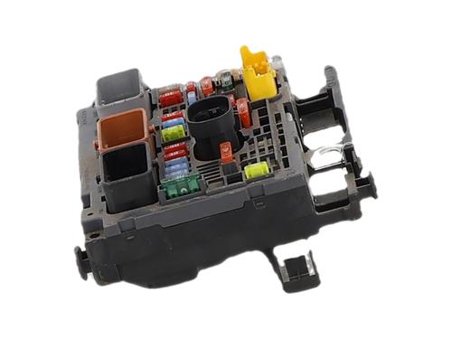 Used Fuse box Fuse box 37650565 37650565