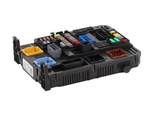 Used Fuse box Fuse box 36441818 36441818