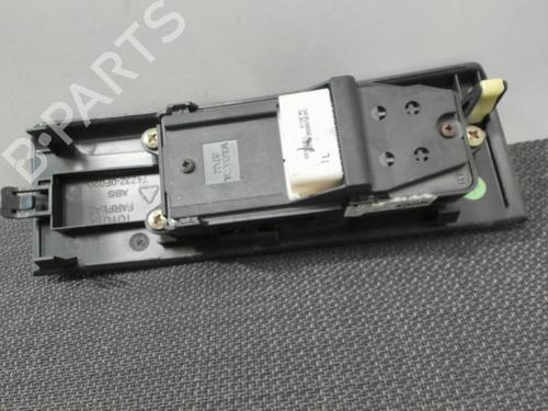 Used Left front window switch TOYOTA COROLLA Verso (ZER_, ZZE12_, R1_) 2.0 D-4D (CUR10_, CUR10R) (116 hp) 28405651