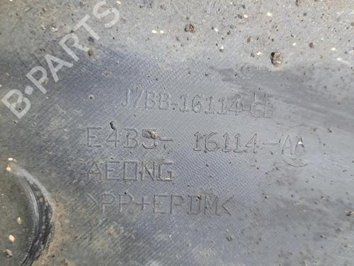 Used Wheel arch Wheel arch 37452965 37452965