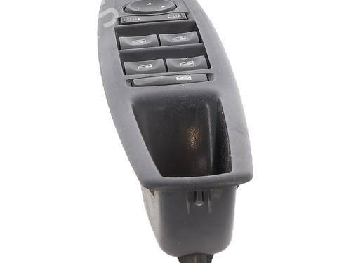 Used Left front window switch Left front window switch RENAULT MEGANE III Grandtour (KZ0/1) 1.5 dCi (86 hp) 31769783 31769783