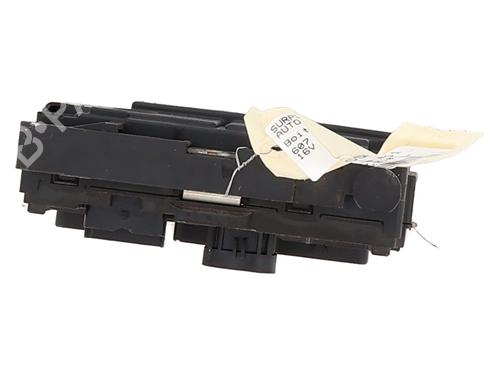 Used Fuse box Fuse box PEUGEOT 607 (9D, 9U) 2.0 HDI (136 hp) 32024522 32024522