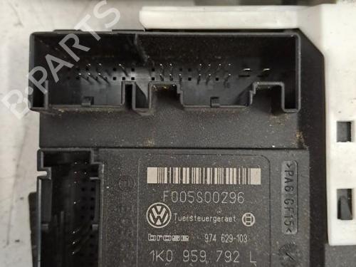 Right front window motor VW PASSAT B6 (3C2) 1.9 TDI | BP28404739E20