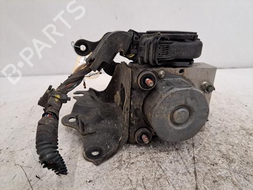 Used ABS pump TOYOTA AURIS (_E18_) 1.4 D-4D (NDE180_, NDE180R) (90 hp) 28403786