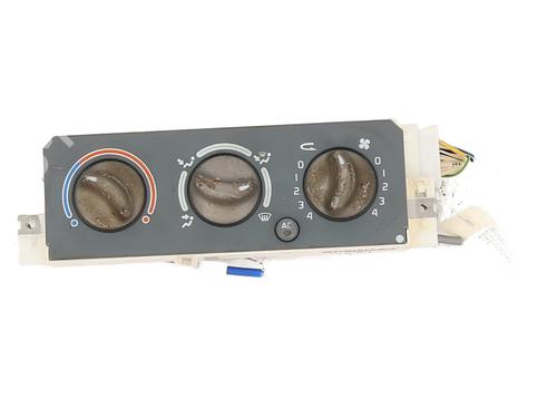 Used Climate control RENAULT TWINGO I (C06_) 1.2 16V (C06C, C06D, C06K) (75 hp) 31379146