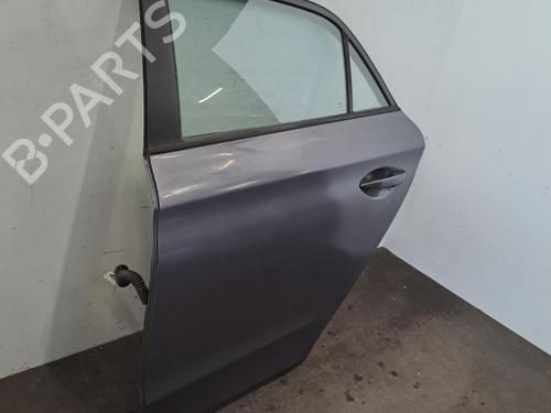 Dør højre bagtil Dør højre bagtil 39568401 39568401