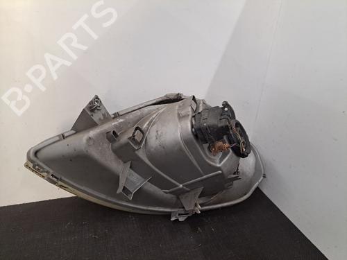 Right headlight RENAULT TRAFIC II Van (FL) 1.9 dCi 80 (FL0B) | BP28392741C29 