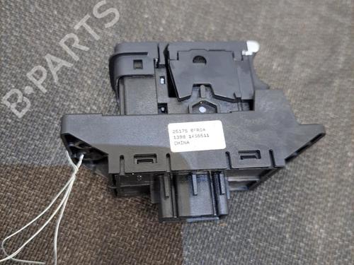 Used Switch NISSAN QASHQAI II (J11, J11_) 1.2 DIG-T (115 hp) 28407659