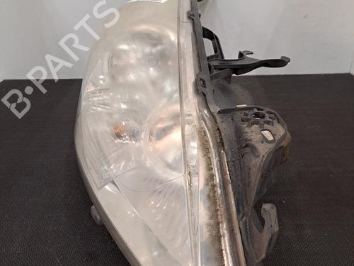 Right headlight PEUGEOT 5008 (0U_, 0E_) 2.0 HDi 150 / BlueHDi 150 | BP28398185C29