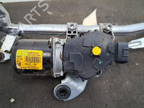 Front wiper motor RENAULT TWINGO III (BCM_, BCA_) 0.9 TCe 90 (BCM9, BCM2) | BP30156512M29