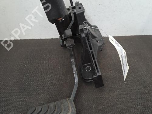 Used Pedal RENAULT CLIO V (B7_) 1.6 E-TECH 140 (B7MU) (140 hp) 28397654