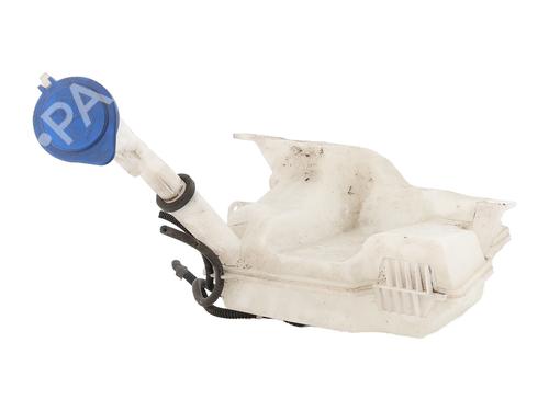 windscreen-washer-tank-ford-focus-iii-turnier-2010-2011-2012-2013-2014-2015-2016-2017-2018-2019-2020-32410947 main image