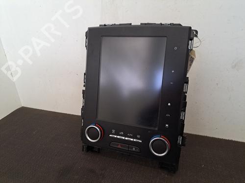 Used Display monitor RENAULT MEGANE IV Hatchback (B9A/M/N_) 1.3 TCe 140 (B9NB) (140 hp) 28390356
