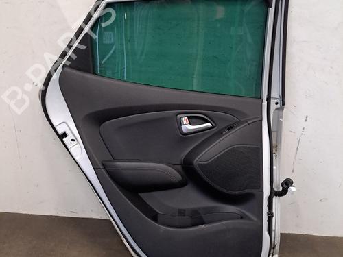 Dør venstre bak Dør venstre bak HYUNDAI ix35 (LM, EL, ELH) 2.0 CRDi (136 hp) 33828425 33828425