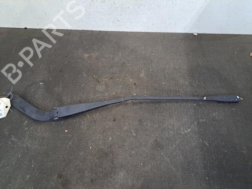 Used Front windshield wiper arm BMW 1 (E87) 118 d (143 hp) 30090661