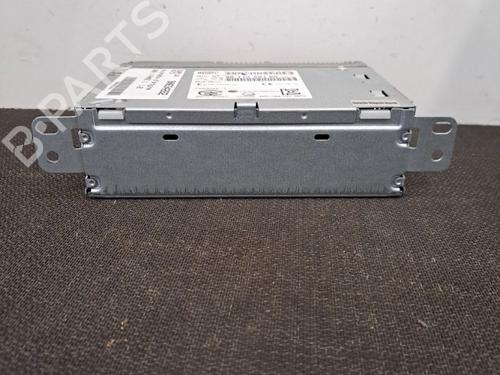 Bilradio PEUGEOT 208 I (CA_, CC_) 1.2 VTI 82 (82 hp) 28404339