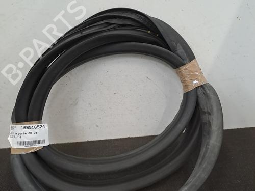 Used Rubber door seal RENAULT CLIO V (B7_) 1.6 E-TECH 140 (B7MU) (140 hp) 28397667