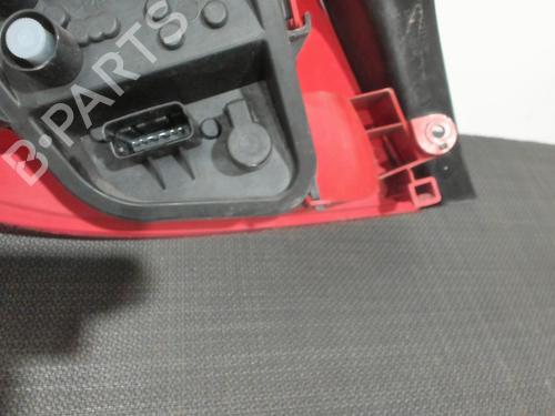 Used Right taillight RENAULT CLIO III (BR0/1, CR0/1) 1.6 16V (BR09, BR0T, CR09, CR0T) (88 hp) 28405161