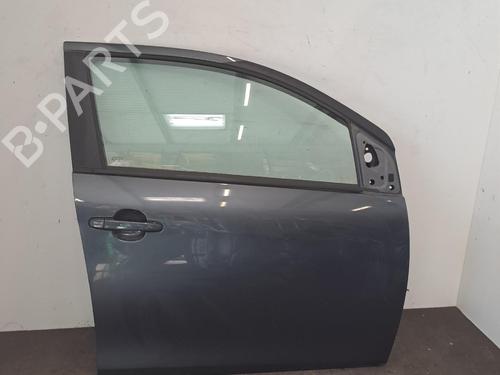 Used Right front door Right front door 39568448 39568448