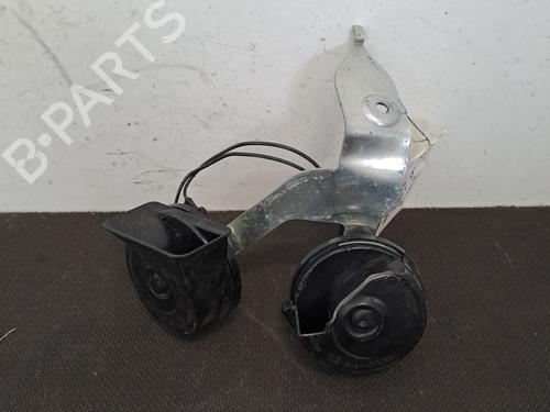 Used Horn RENAULT CAPTUR I (J5_, H5_) 1.5 dCi 90 (J5N4, J5M5, J5MW, J5M6, J5AL, J5AJ) (90 hp) 28395830