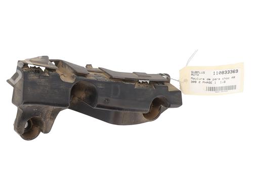 Used Rear bumper bracket Rear bumper bracket PEUGEOT 308 II (LB_, LP_, LW_, LH_, L3_) 1.6 HDi / BlueHDi 115 (115 hp) 32093753 32093753