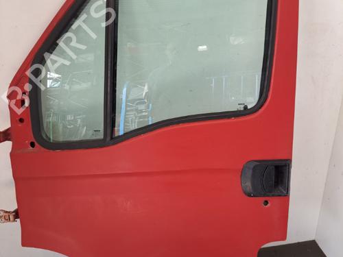 Used Left front door IVECO DAILY III Van 35 S 11 V,35 C 11 V (106 hp) 28398374