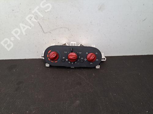 Used Climate control RENAULT TWINGO II (CN0_) 1.2 16V (CN04, CN0B) (75 hp) 28390261
