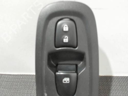 Used Right front window switch RENAULT KADJAR (HA_, HL_) 1.6 dCi 130 4x4 (HLA4) (130 hp) 28394338
