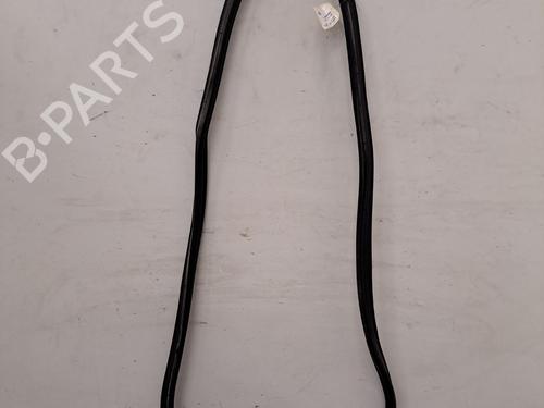 Used Rubber door seal DACIA SANDERO III 1.0 TCe 100 ECO-G (101 hp) 29129379