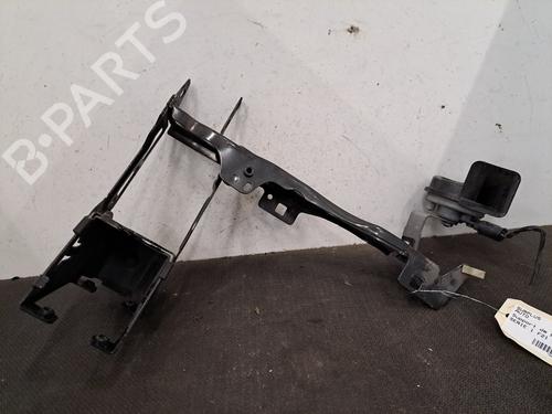 Venstre forlygtestøtte BMW 1 (F21) 114 d (95 hp) 30751159