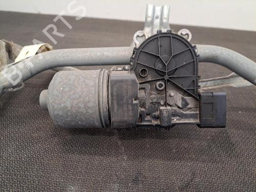 Used Front wiper motor Front wiper motor PEUGEOT 208 I (CA_, CC_) 1.6 HDi (92 hp) 28410338 28410338