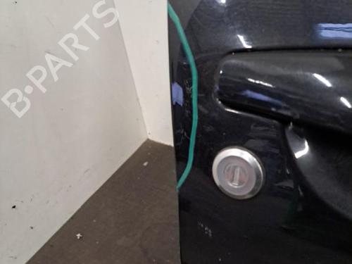 Used Right front door Right front door 28390726 28390726