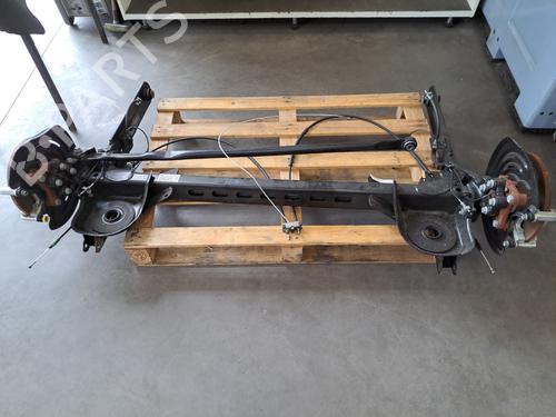 Used Rear axle RENAULT TRAFIC III Van (FG_) 2.0 dCi 110 (FGMW) (110 hp) 28819058