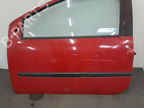 Used Left front door RENAULT TWINGO II (CN0_) 1.5 dCi (CN0E) (64 hp) 28406293