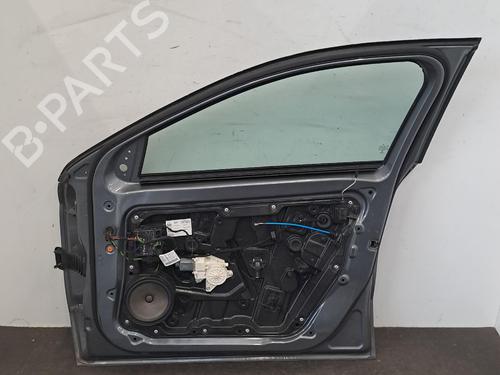 right-front-door-mercedes-benz-a-class-w176-2012-2013-2014-2015-2016-2017-2018-39214763 main image