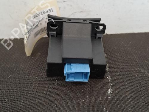 Used Switch Switch RENAULT ESPACE IV (JK0/1_) 2.0 dCi (JK01, JK02, JK1J, JK1K, JK1H) (150 hp) 28390184 28390184