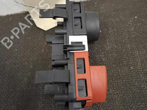Used Warning switch Warning switch RENAULT SCÉNIC II (JM0/1_) 1.9 dCi (JM14) (131 hp) 28397369 28397369