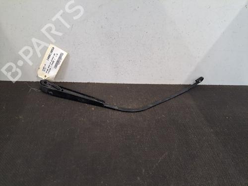 Used Rear windshield wiper arm RENAULT LAGUNA I (B56_, 556_) 1.8 (B56Z) (94 hp) 28403283