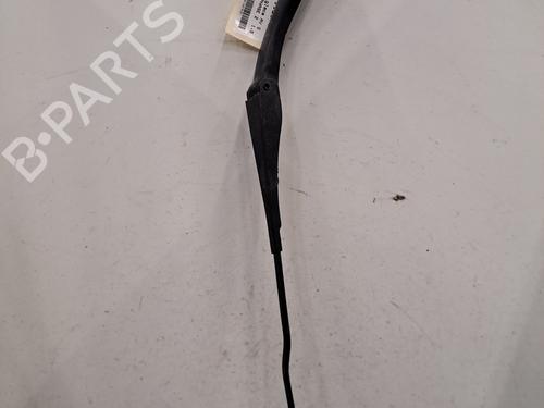 Used Front windshield wiper arm BMW 1 (F21) 114 d (95 hp) 29759679