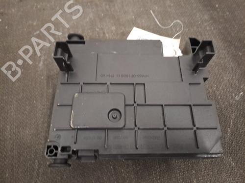 Used Fuse box Fuse box PEUGEOT 308 II (LB_, LP_, LW_, LH_, L3_) 1.6 BlueHDi 120 (120 hp) 31064261 31064261