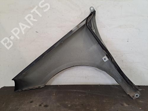 Guarda-lamas direito Guarda-lamas direito MERCEDES-BENZ B-CLASS Sports Tourer (W245) B 180 CDI (245.207) (109 hp) 35802419 35802419