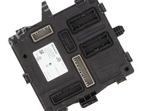 Used Fuse box Fuse box RENAULT ZOE (BFM_) ZOE (BFMC, BFMD) (136 hp) 32469894 32469894