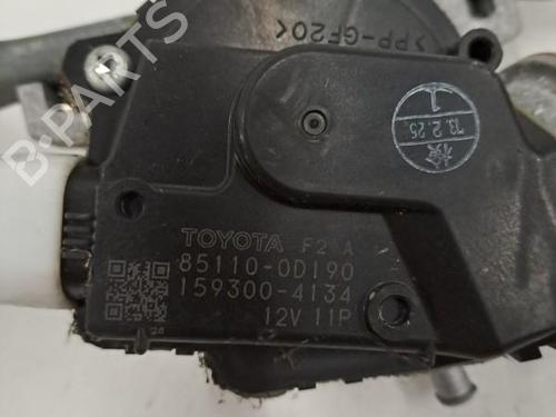 Used Front wiper motor TOYOTA YARIS (_P13_) 1.5 Hybrid (NHP130_, NHP130) (101 hp) 28396326